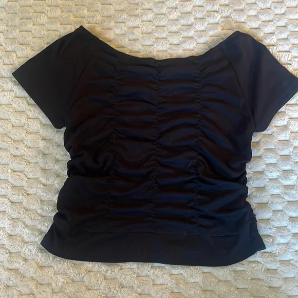 Dazy Ruched Top! 166 - Picture 4 of 9